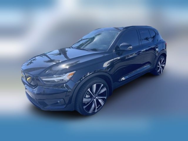 2021 Volvo XC40 Base