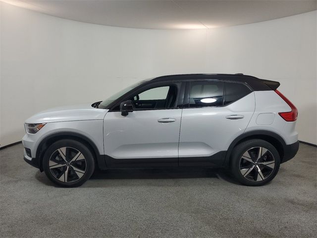 2021 Volvo XC40 Base