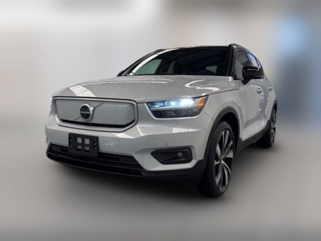 2021 Volvo XC40 Base