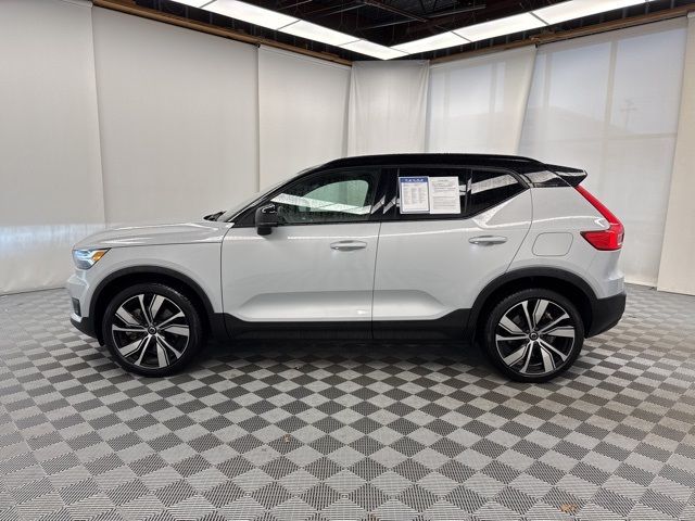 2021 Volvo XC40 Base