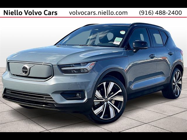 2021 Volvo XC40 Base