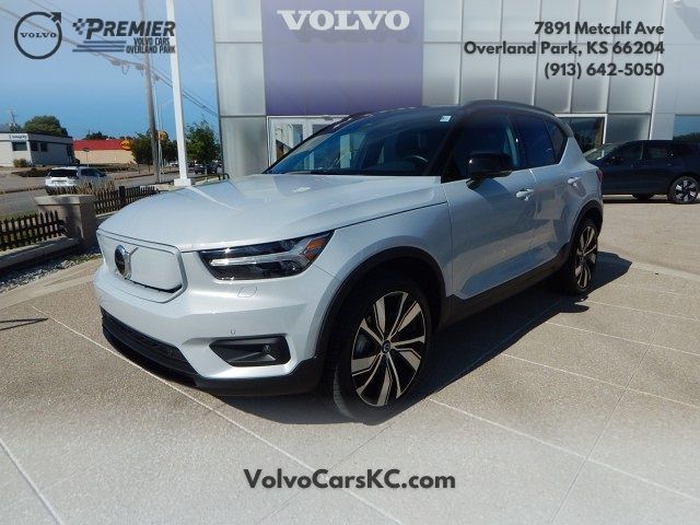 2021 Volvo XC40 Base