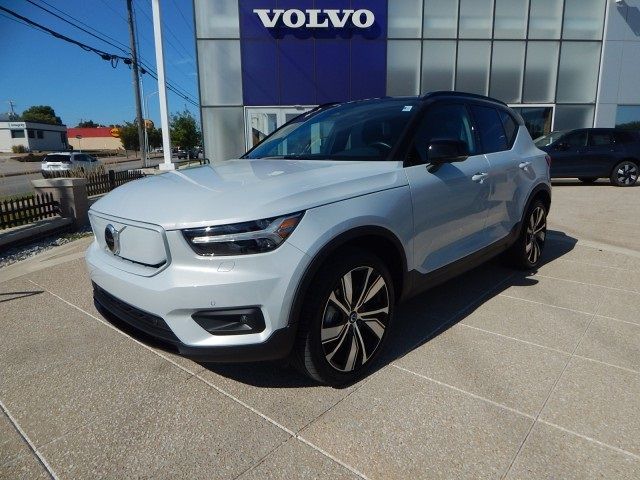 2021 Volvo XC40 Base