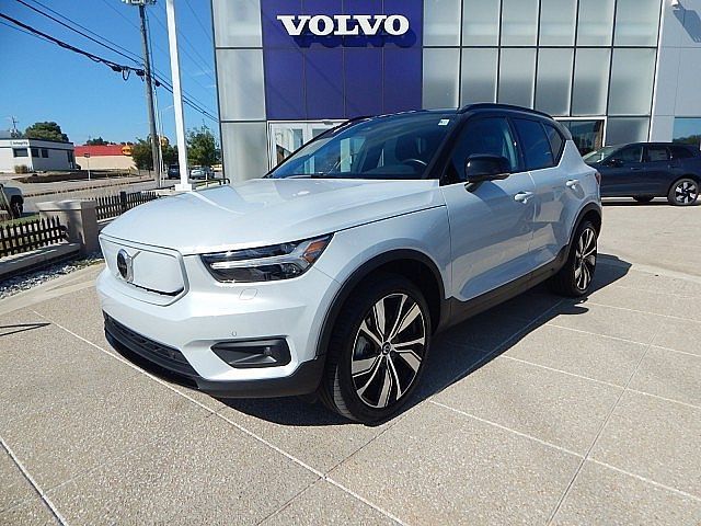 2021 Volvo XC40 Base