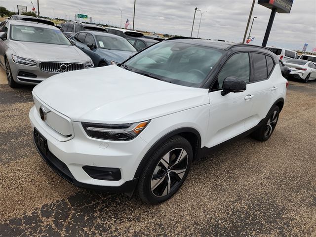 2021 Volvo XC40 Base