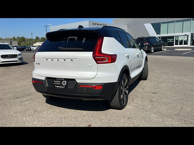 2021 Volvo XC40 Base