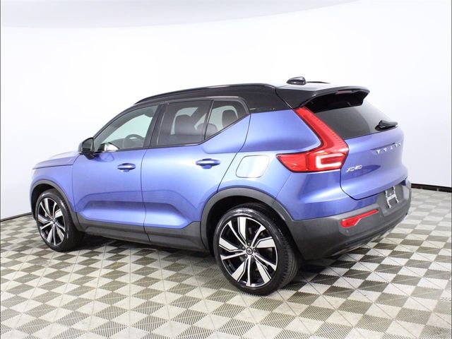 2021 Volvo XC40 Base