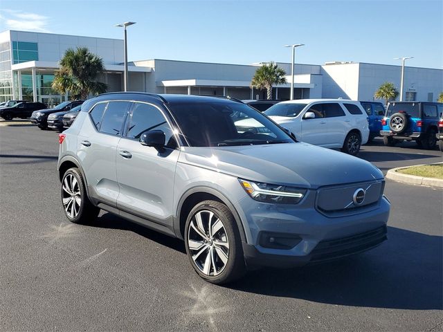 2021 Volvo XC40 Base