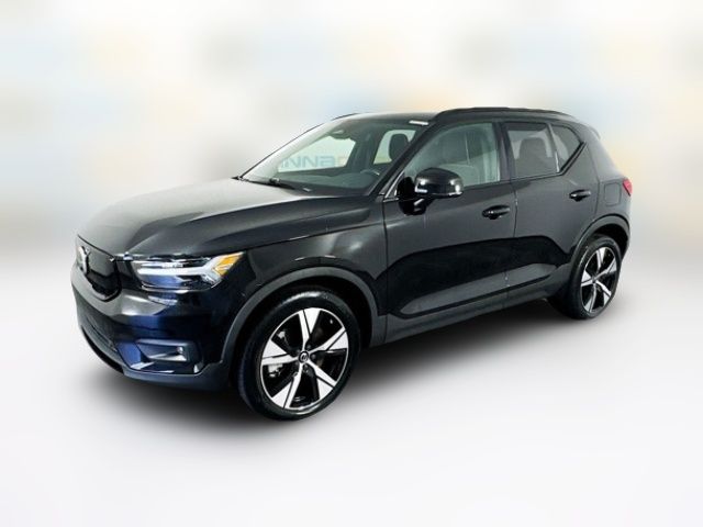 2021 Volvo XC40 Base