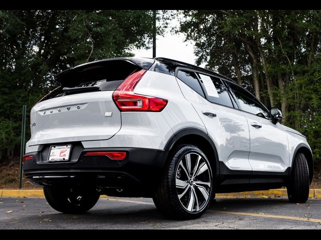 2021 Volvo XC40 Base