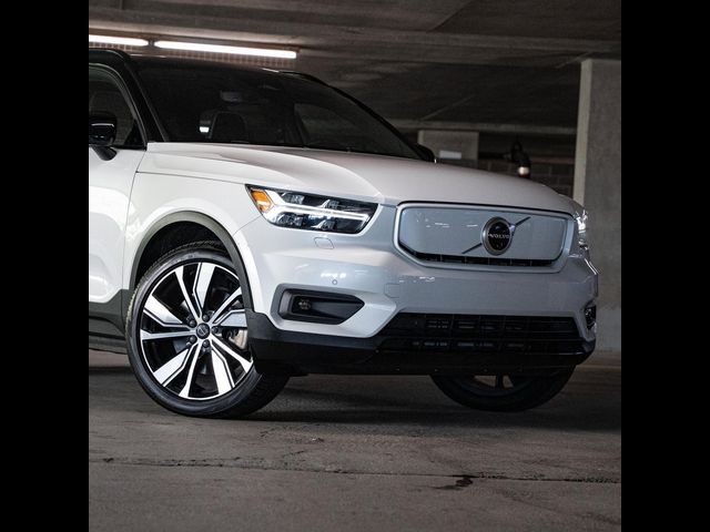 2021 Volvo XC40 Base