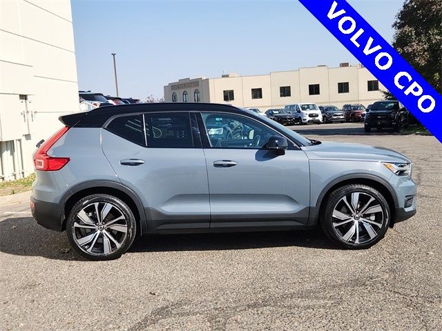 2021 Volvo XC40 Base