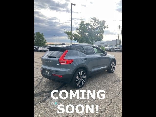 2021 Volvo XC40 Base