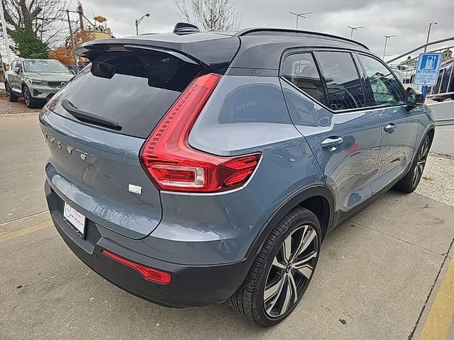 2021 Volvo XC40 Base