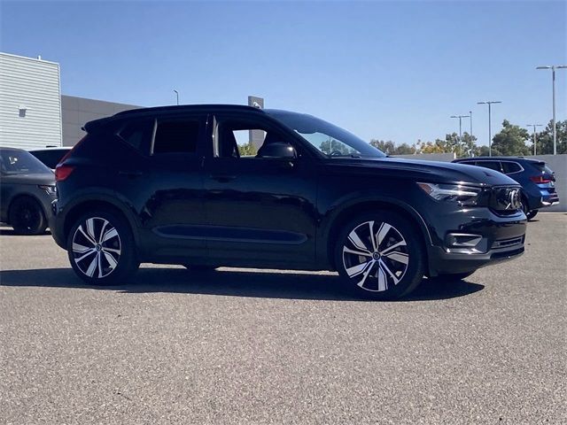 2021 Volvo XC40 Base