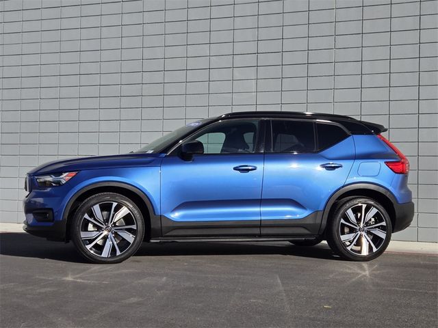 2021 Volvo XC40 Base