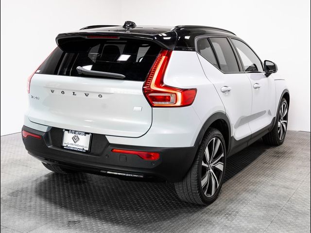 2021 Volvo XC40 Base