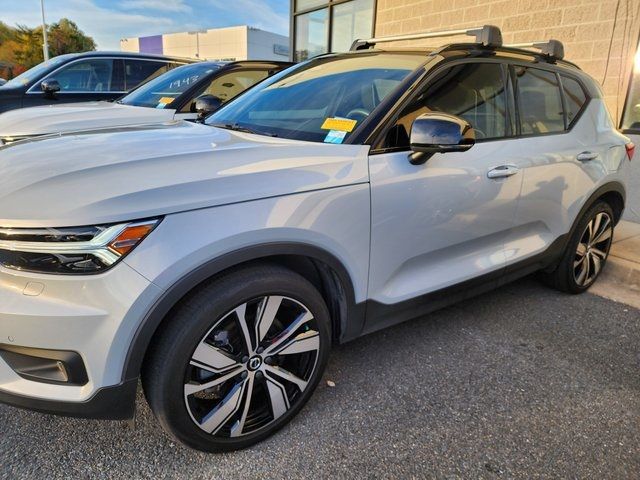 2021 Volvo XC40 Base