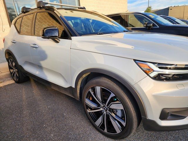 2021 Volvo XC40 Base