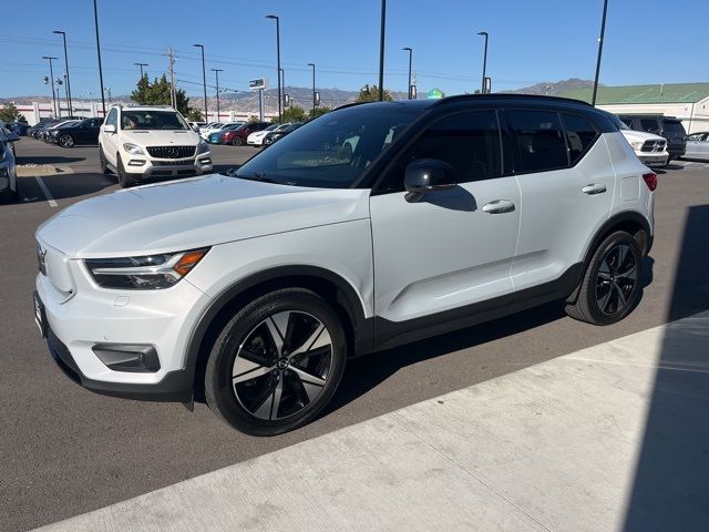 2021 Volvo XC40 Base