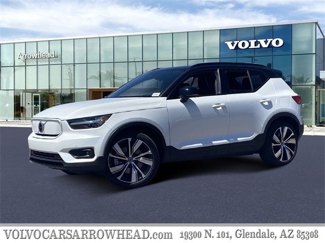 2021 Volvo XC40 Base