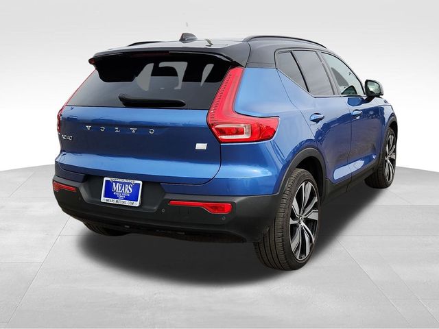 2021 Volvo XC40 Base