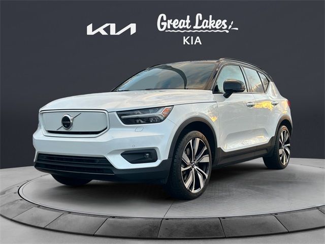 2021 Volvo XC40 Base