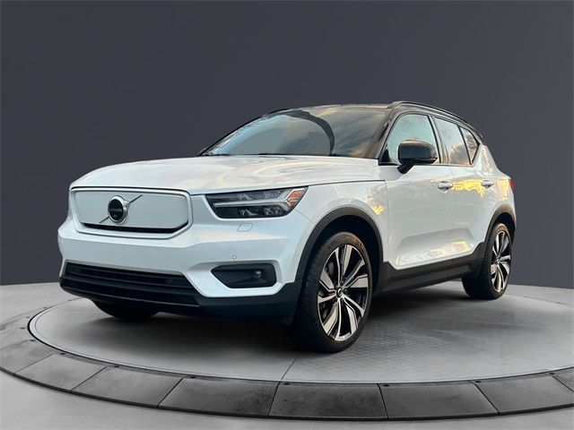 2021 Volvo XC40 Base