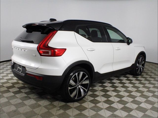 2021 Volvo XC40 Base