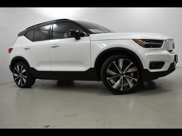 2021 Volvo XC40 Base