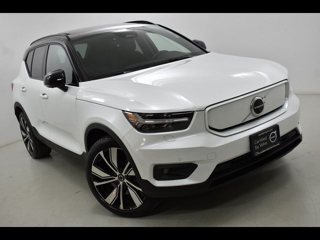 2021 Volvo XC40 Base