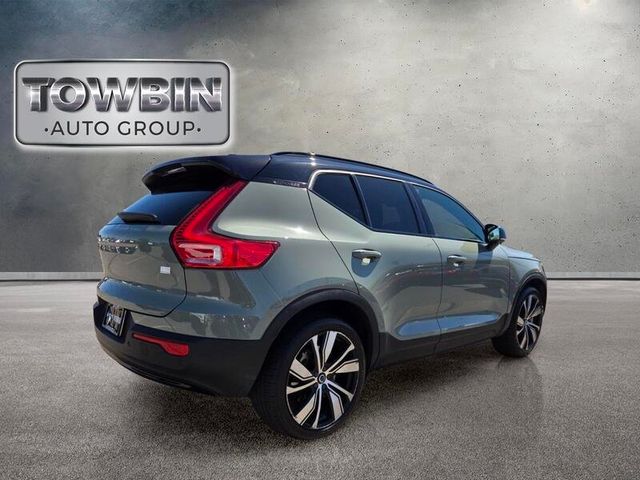 2021 Volvo XC40 Base
