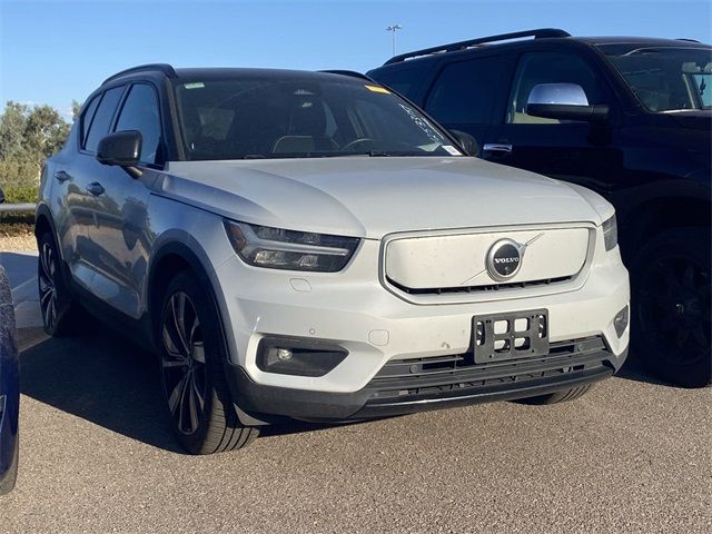 2021 Volvo XC40 Base