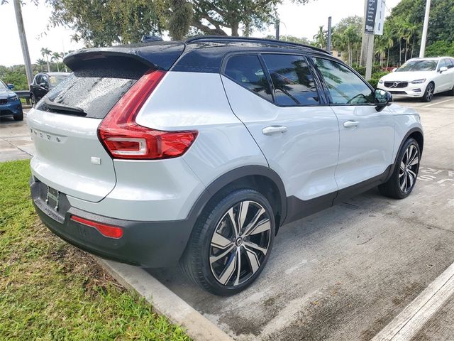 2021 Volvo XC40 Base