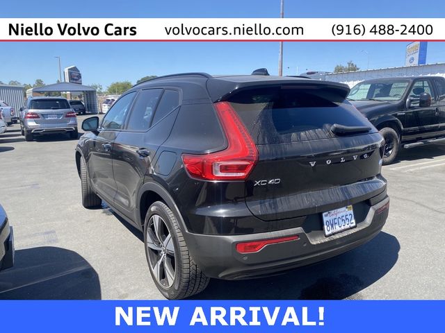 2021 Volvo XC40 Base