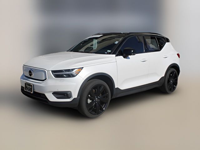 2021 Volvo XC40 Base