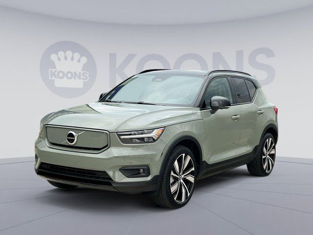 2021 Volvo XC40 Base