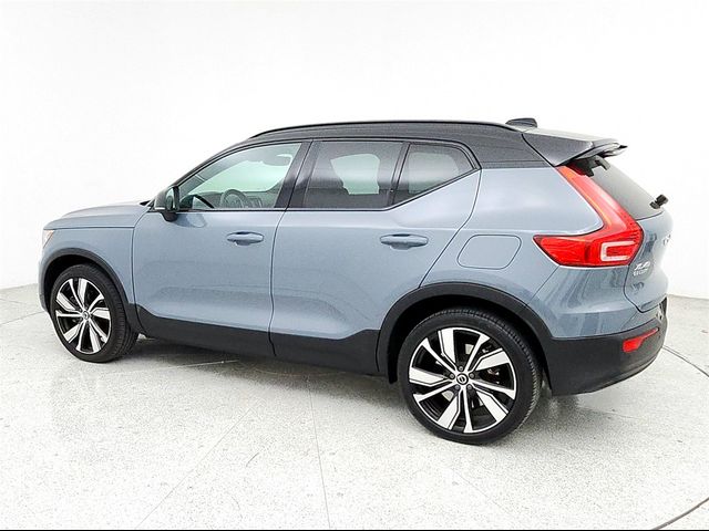 2021 Volvo XC40 Base