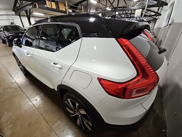 2021 Volvo XC40 Base