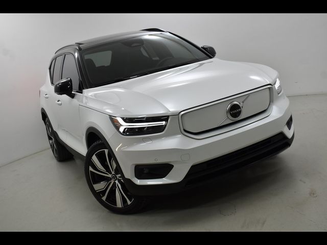 2021 Volvo XC40 Base