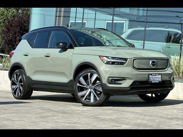 2021 Volvo XC40 Base