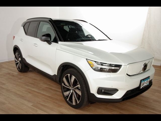 2021 Volvo XC40 Base