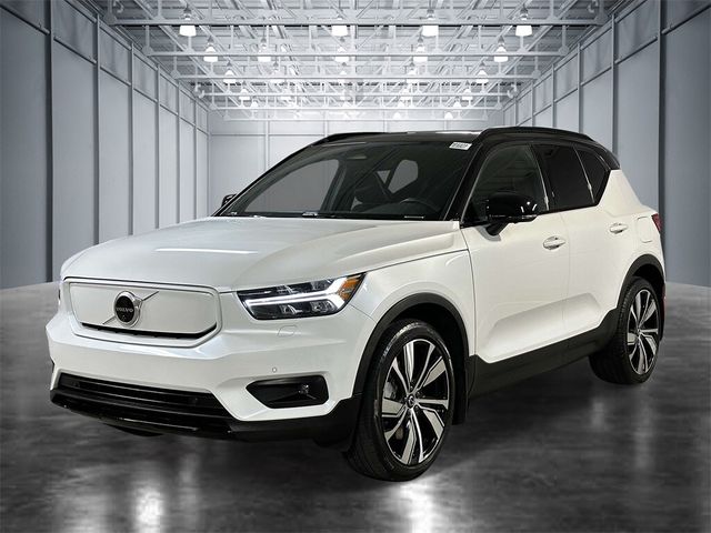 2021 Volvo XC40 Base