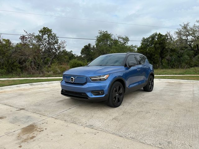 2021 Volvo XC40 Base