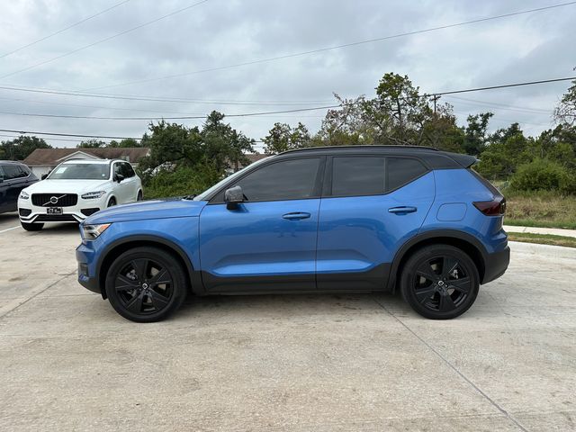 2021 Volvo XC40 Base