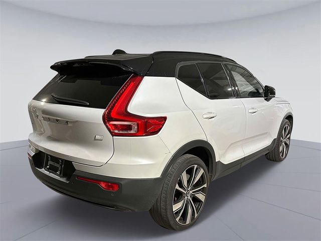 2021 Volvo XC40 Base