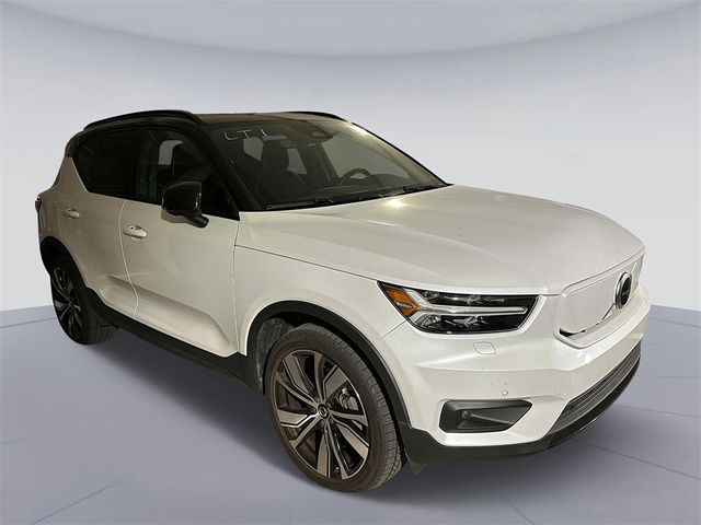 2021 Volvo XC40 Base