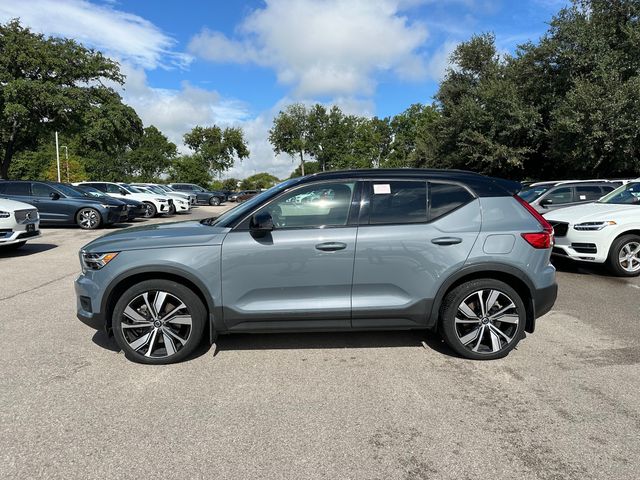 2021 Volvo XC40 Base