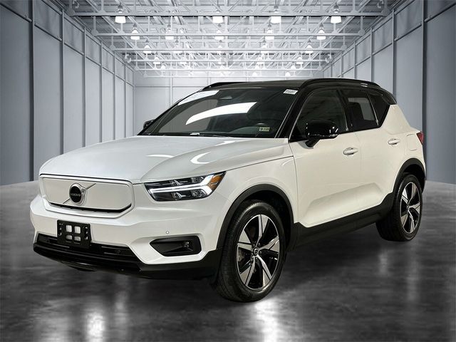 2021 Volvo XC40 Base