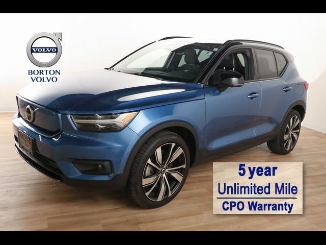 2021 Volvo XC40 Base